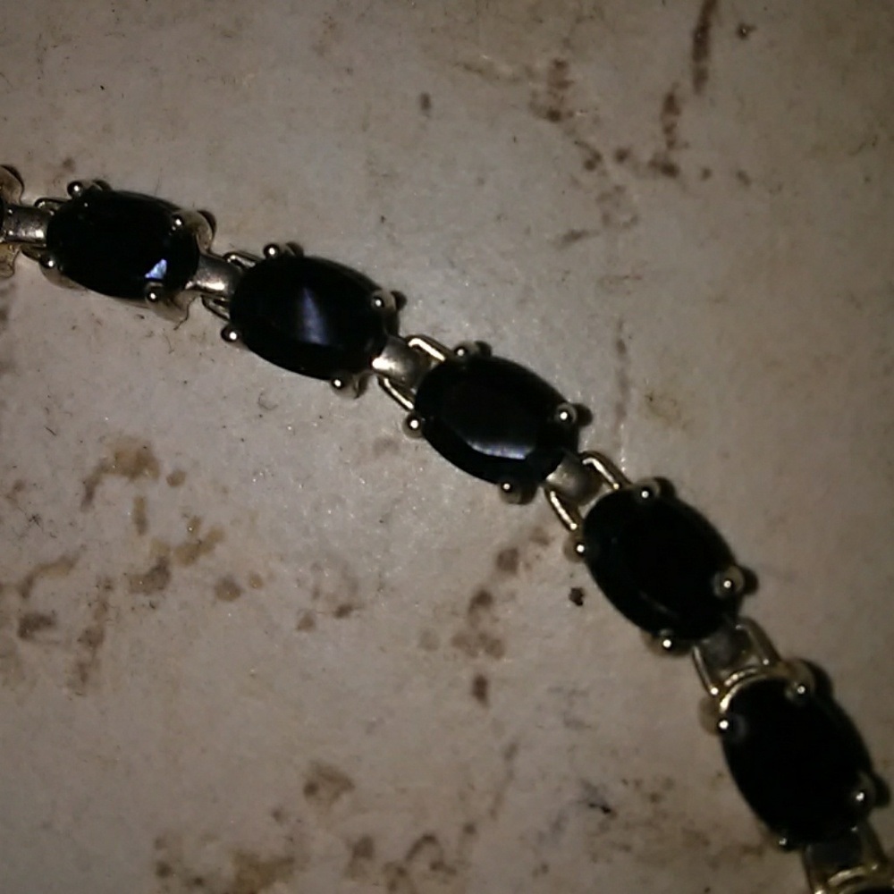 Deep blue sapphire bracelet. - Picture 2 of 7
